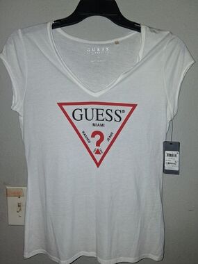 Macy's White V-Neck GUESS Logo Tee with Red Triangle